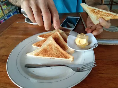 Lunak Café by The Sea 4