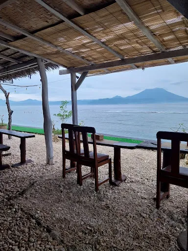 Coral Cafe l Nusa Penida 1