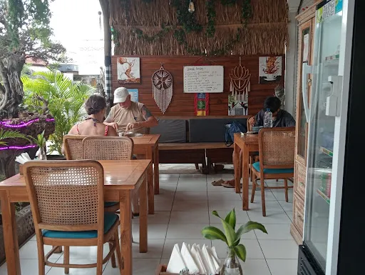 Penida Bakery Coffeeshop 1