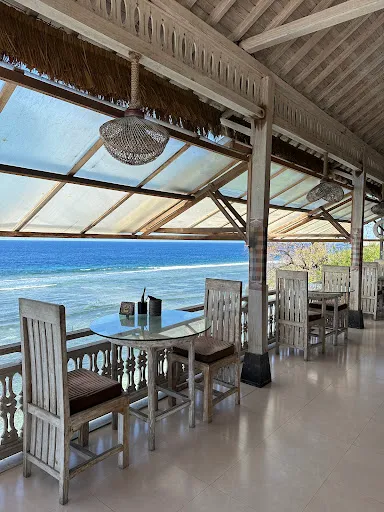 Ocean Blue Bar And Restaurant 2