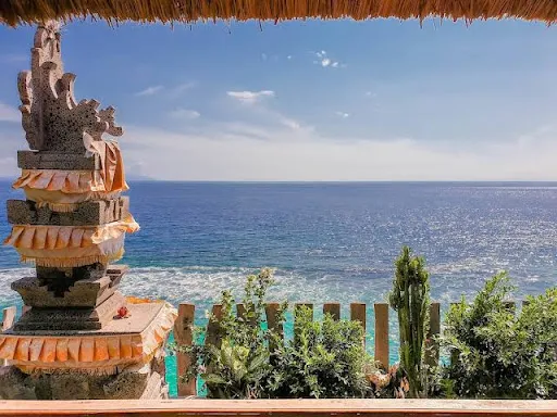 Malibu Huts 2