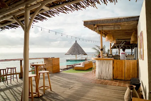 Point Plus & Lido Bar Nusa Penida 1