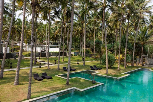 Tides Restaurant and Bar 2