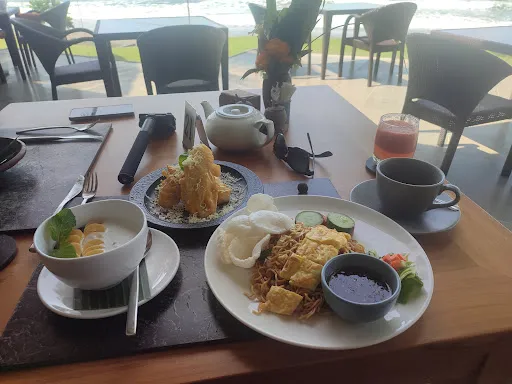 Tides Restaurant and Bar 3