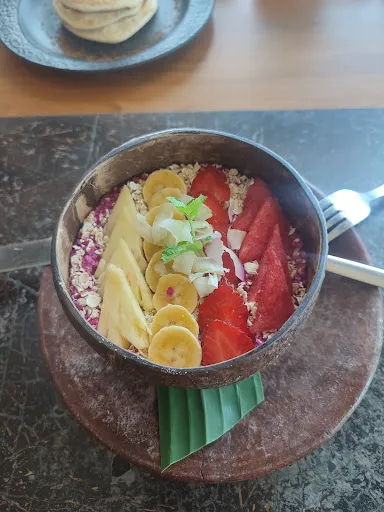 Tides Restaurant and Bar 4