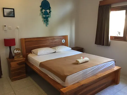 Medewi Secret SurfCamp 1