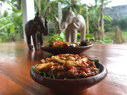 Kakiang Resto Pekutatan 3