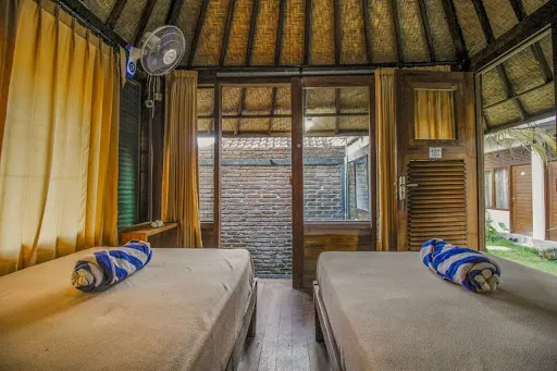 The Anara Surf Camp 1