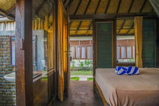 The Anara Surf Camp 4