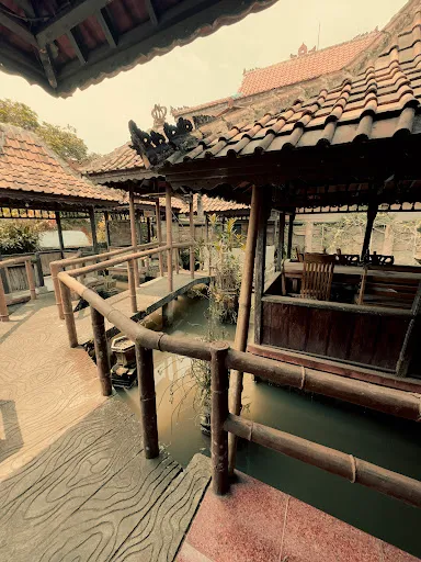 Rumah Makan Pulukan 2