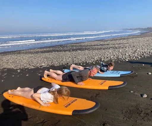 Medewi Ombak|private surf lesson| 2