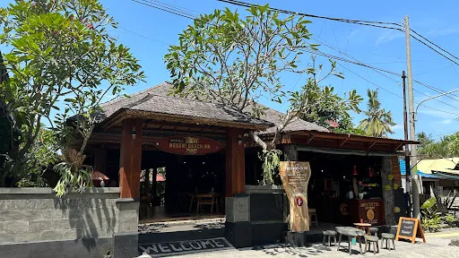 Hotel Medewi Beach Inn Cafe 3