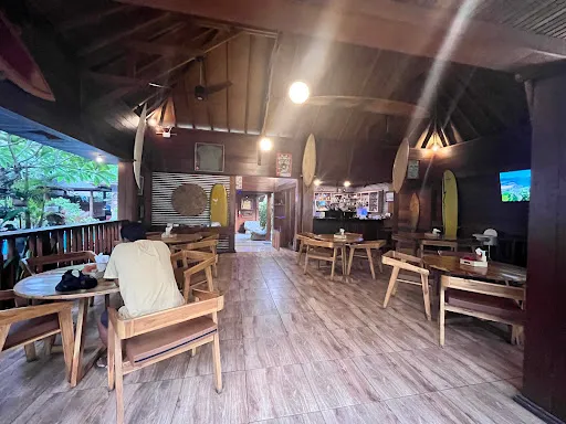 Hotel Medewi Beach Inn Cafe 4