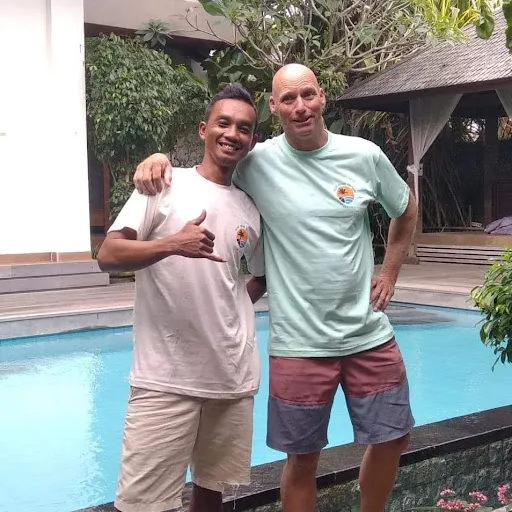 Alie Surf Coach & Guide 1