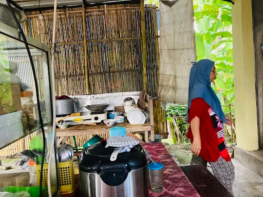 Warung Makan Jabal Nur, Wi-Fi Hotspot & Seluler