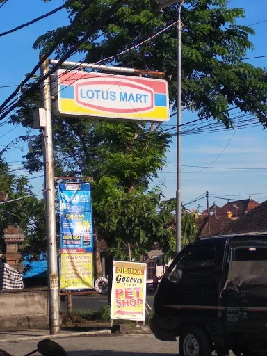 Indomaret Sebual 4