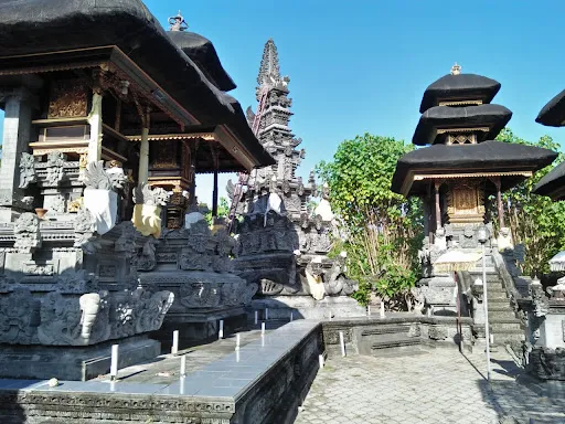 Pura Perancak 3