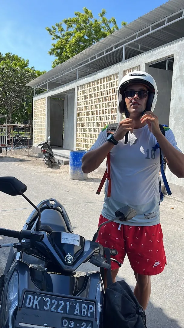 Nusa Penida Royal Scooter/Motorbike and Taxi 4