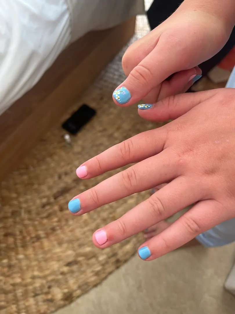 Luxury Spa and Nails Home Service 4