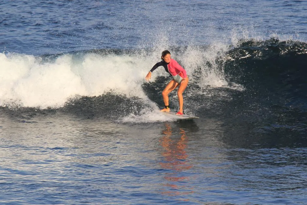 Thomas ISA Surf School in Uluwatu, Bali. "Ride the Tides" 4